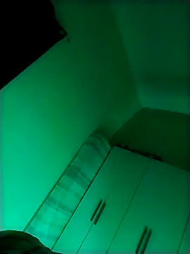 Leopedra2211's cam snapshot