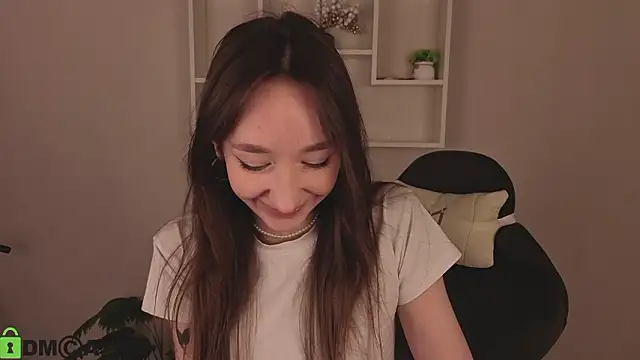 Miche1le_Allenne's cam snapshot