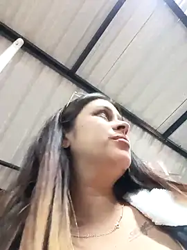 Latina_sexy1's cam snapshot