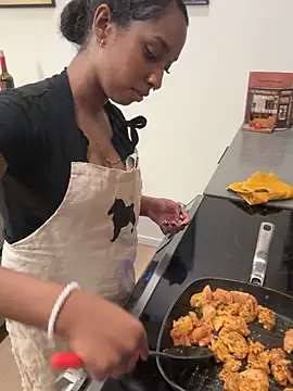 Your_Paris's cam snapshot