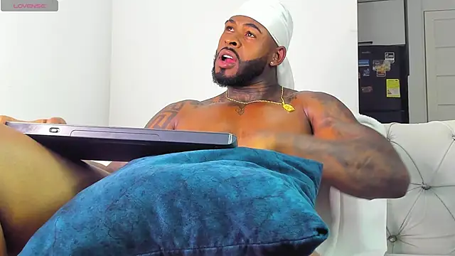 Makonneen live sex cam