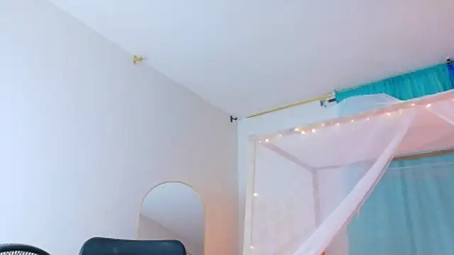 loreaniss live sex cam