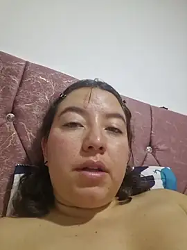 annyaparis's cam snapshot