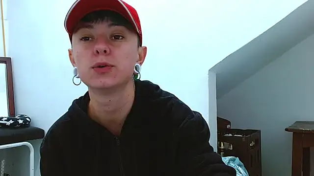 tomboyblue live sex cam