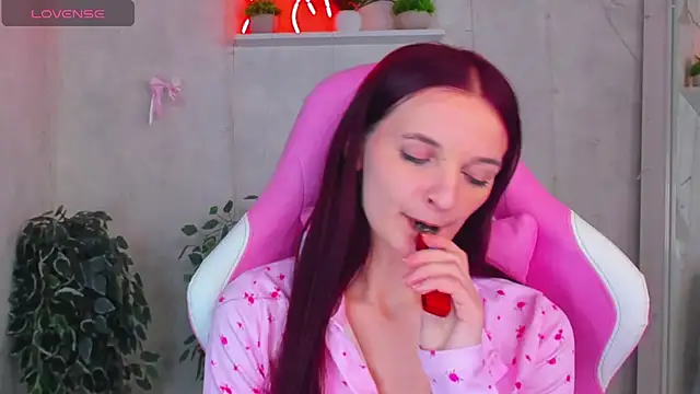 Alicia_Adammss's cam snapshot