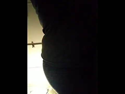 missthickness35_Pika's cam snapshot