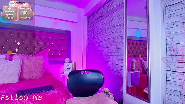 Bonn_Glow live sex cam