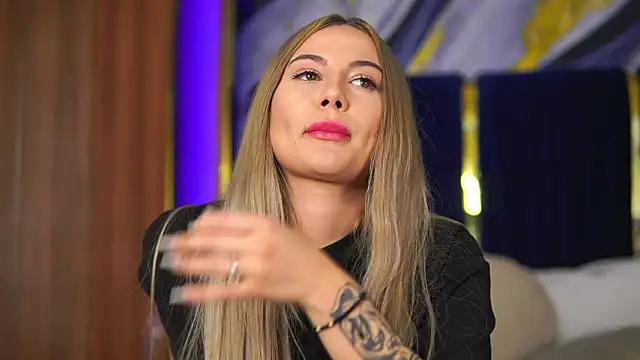 Chloe_GraceeX's cam snapshot