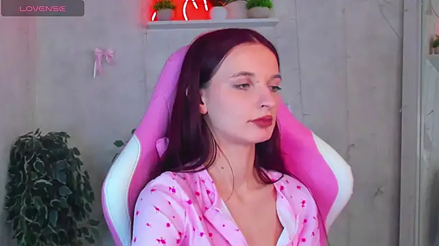 Alicia_Adammss's cam snapshot