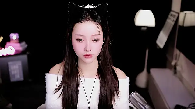 coward_by's cam snapshot