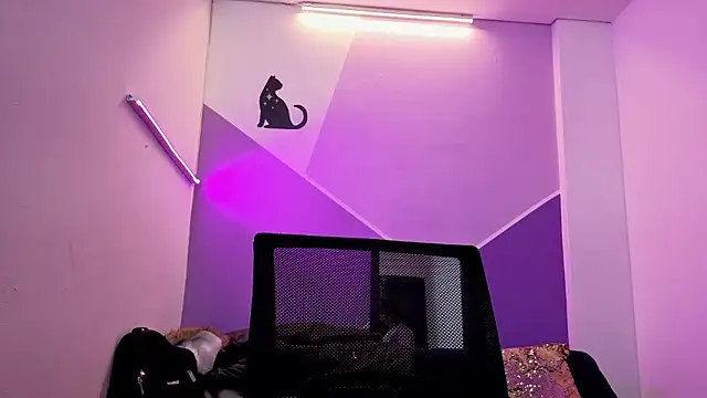 Analuciaa_'s cam snapshot