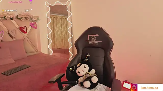 hina_tay's cam snapshot