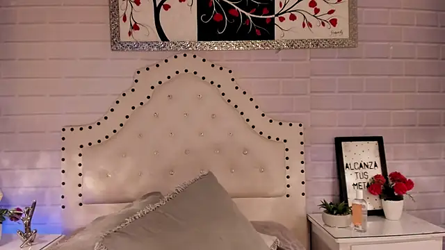 _Eurekaa_'s cam snapshot