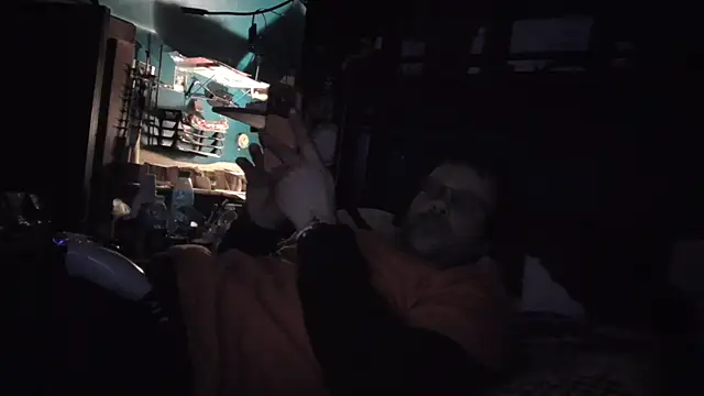 charactrzero's cam snapshot