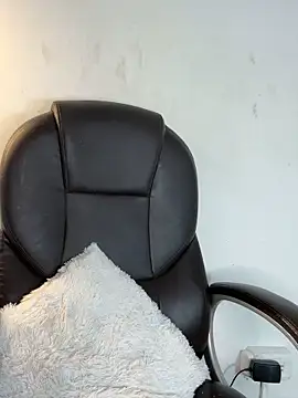 _Isabella_1's cam snapshot