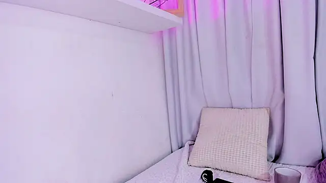 emmyheart7's cam snapshot