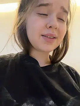 HornyGirlH live sex cam