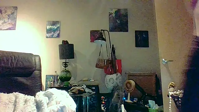 eatmeplease44's cam snapshot