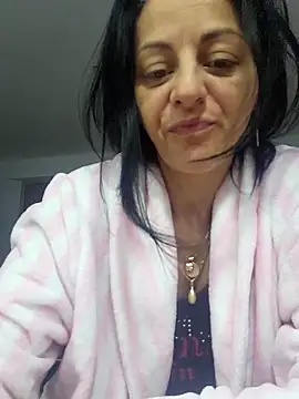 bruneta_sexy23 live sex cam