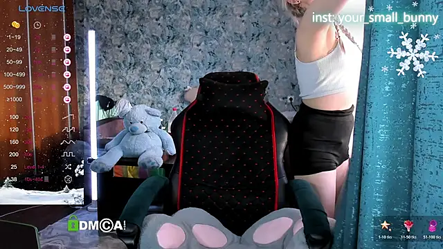 Your_small_bunny's cam snapshot