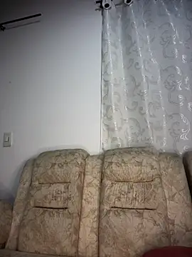 Alysson_LS's cam snapshot