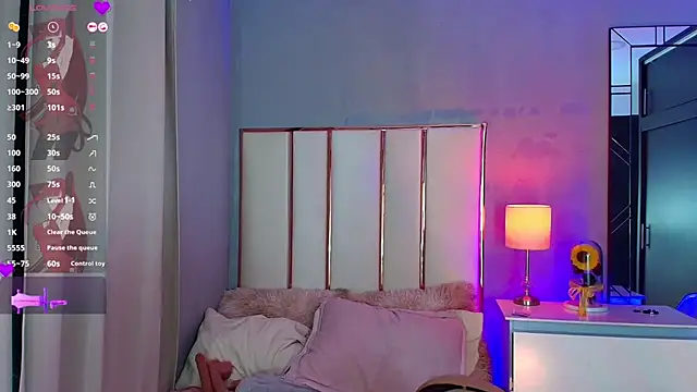 sheerly live sex cam