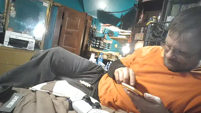 charactrzero's cam snapshot