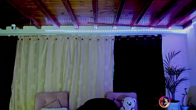 linda_zaam83866 live sex cam