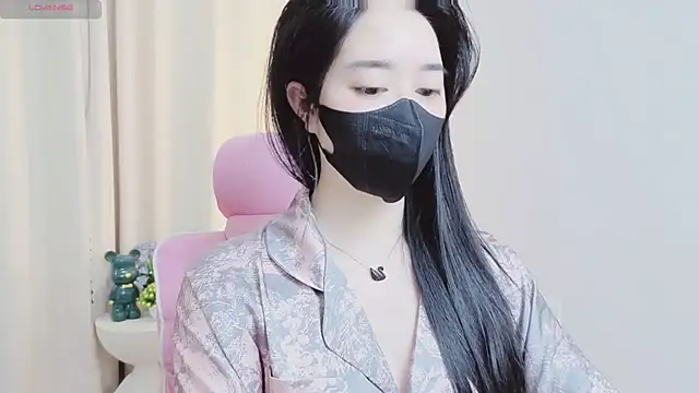 Miu-999 live sex cam