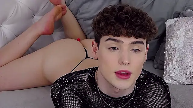 RobbyCharming live sex cam