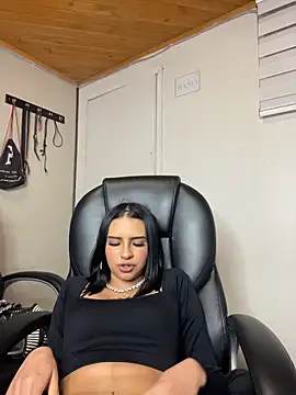 Hilary_pinkk live sex cam