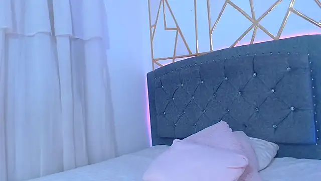 Zara47sweet's cam snapshot