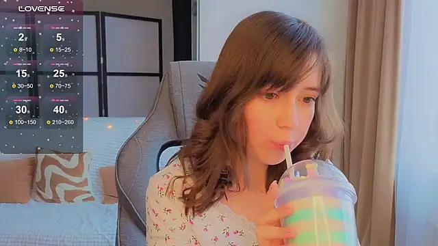 Lina_Brownie's cam snapshot