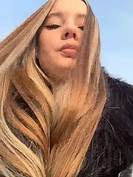 VineraSweet's cam snapshot