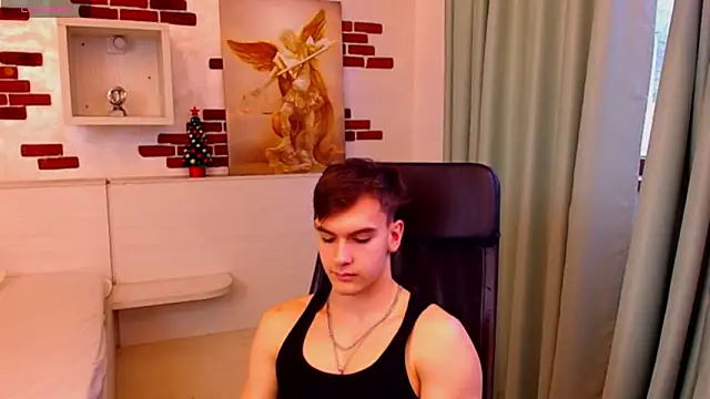 BradyFlint live sex cam