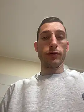 Gionnytav live sex cam