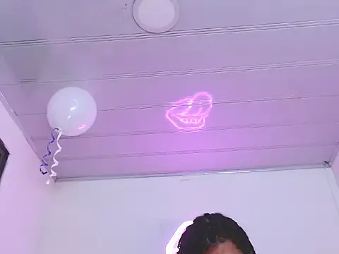 Trix_ebony live sex cam