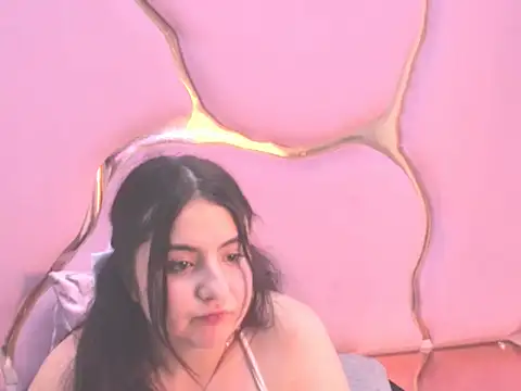 IsabelDelacroix's cam snapshot