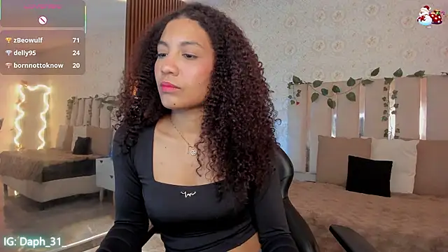 Daphnne_tay's cam snapshot