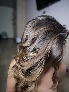 Iris_lee live sex cam