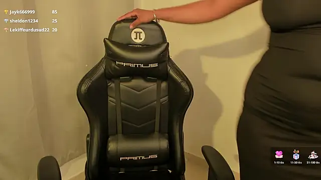 aishaa_boobs's cam snapshot