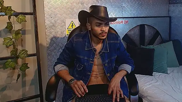 MarcusRain_ live sex cam