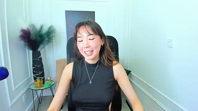 AnnaReyla live sex cam