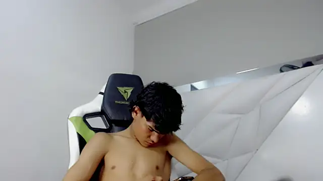 Lil_babyyy_ live sex cam