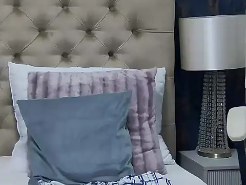 RoseCooper's cam snapshot