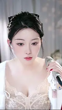 Dou-Dou-er's cam snapshot