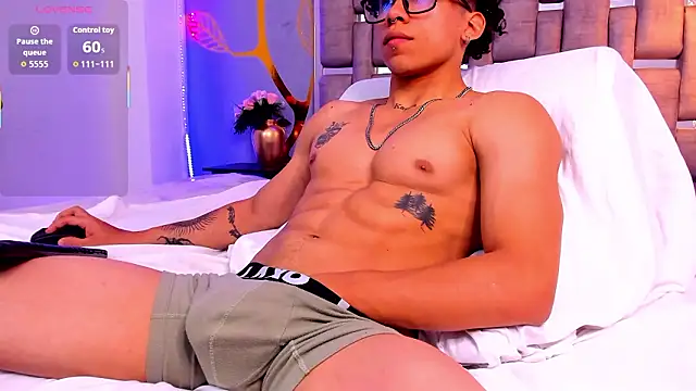 AkazaBoy_ live sex cam