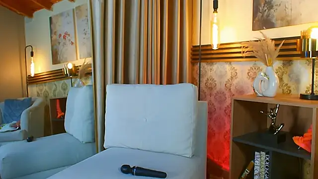 Madissononee's cam snapshot