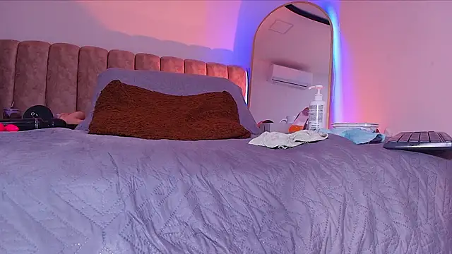 _linda_milk_ live sex cam