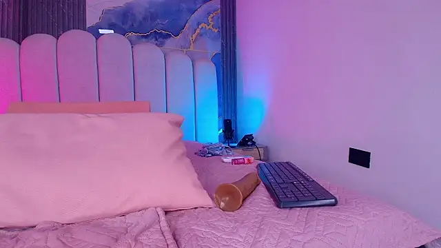 abbyrouss_'s cam snapshot